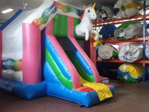 Gioco gonfiabile unicorno